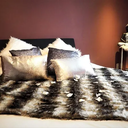 Symbiose Love hotel